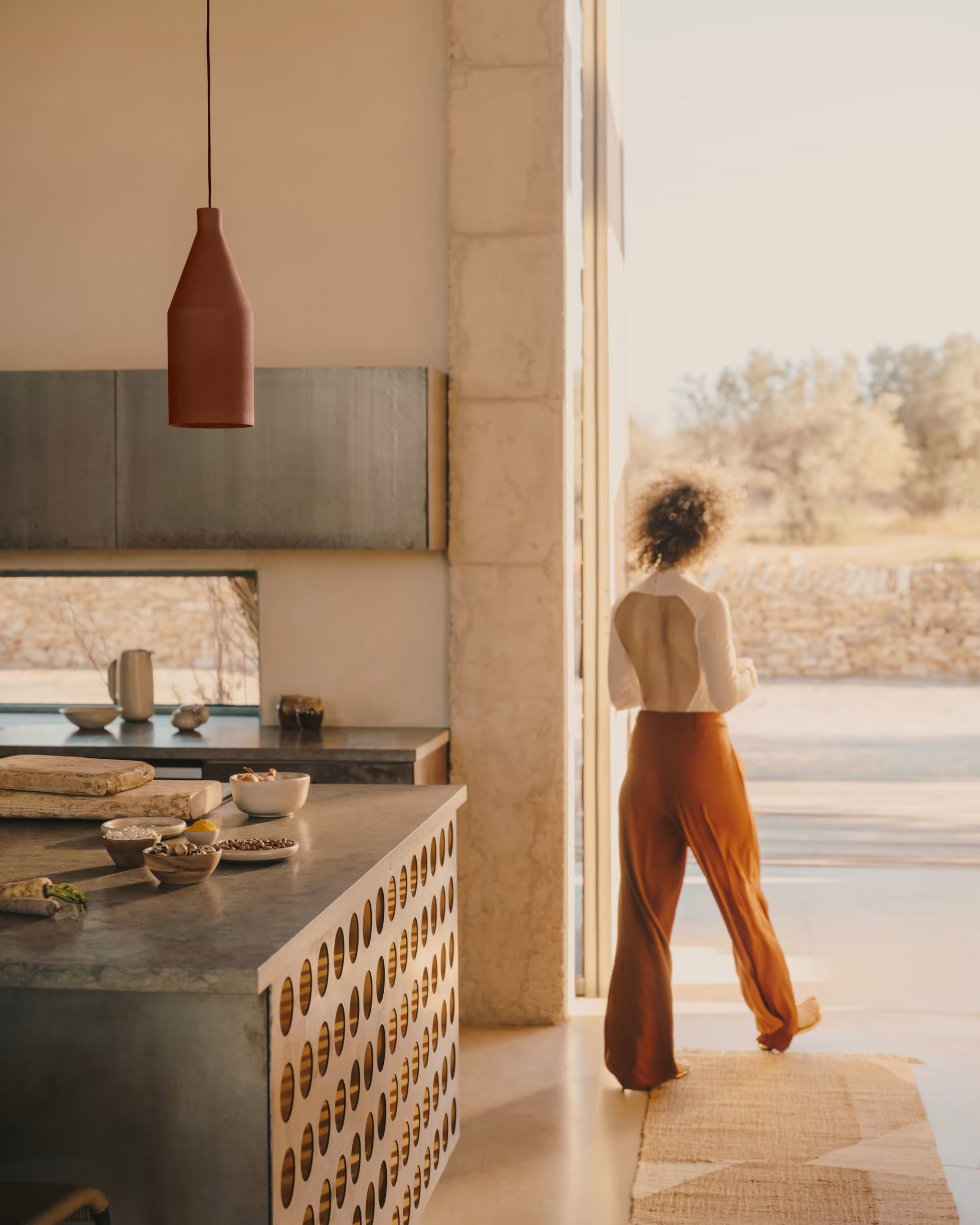 Lampa wisząca PERALTA terakotowy La Forma    Eye on Design