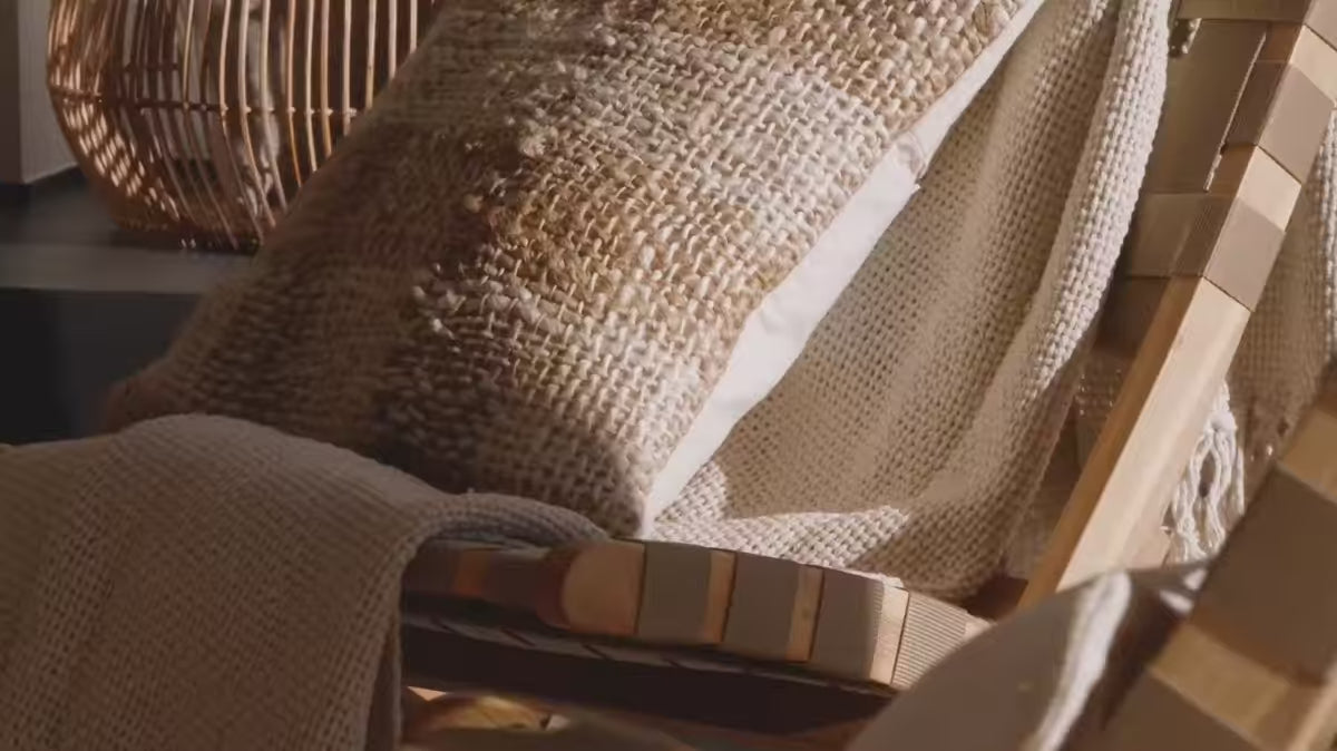 Bijzettafel JEANETTE licht teakhout