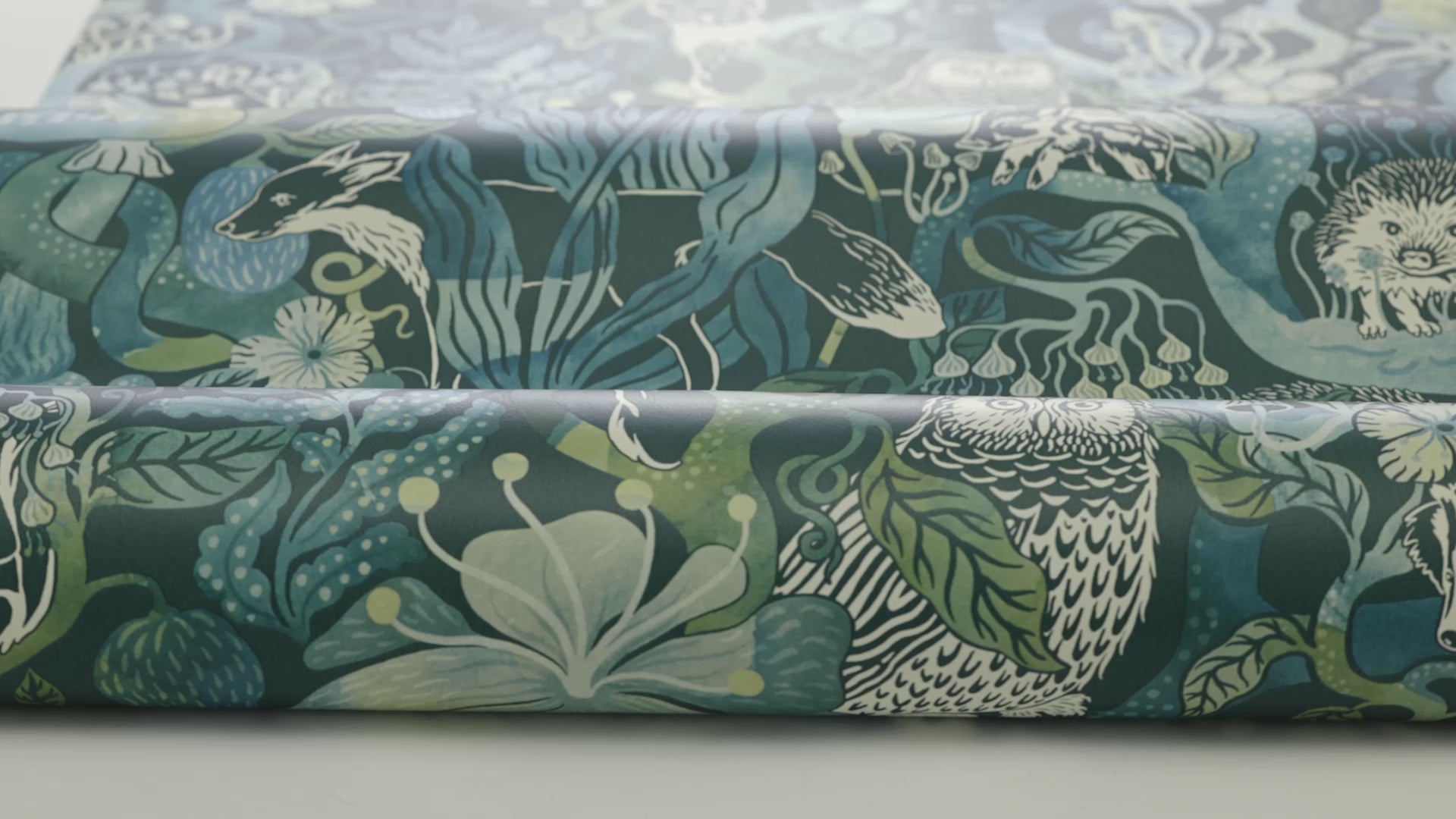 Kindertapijt met een sprookjesachtig bosmotief MAGIC WOODS turkoois