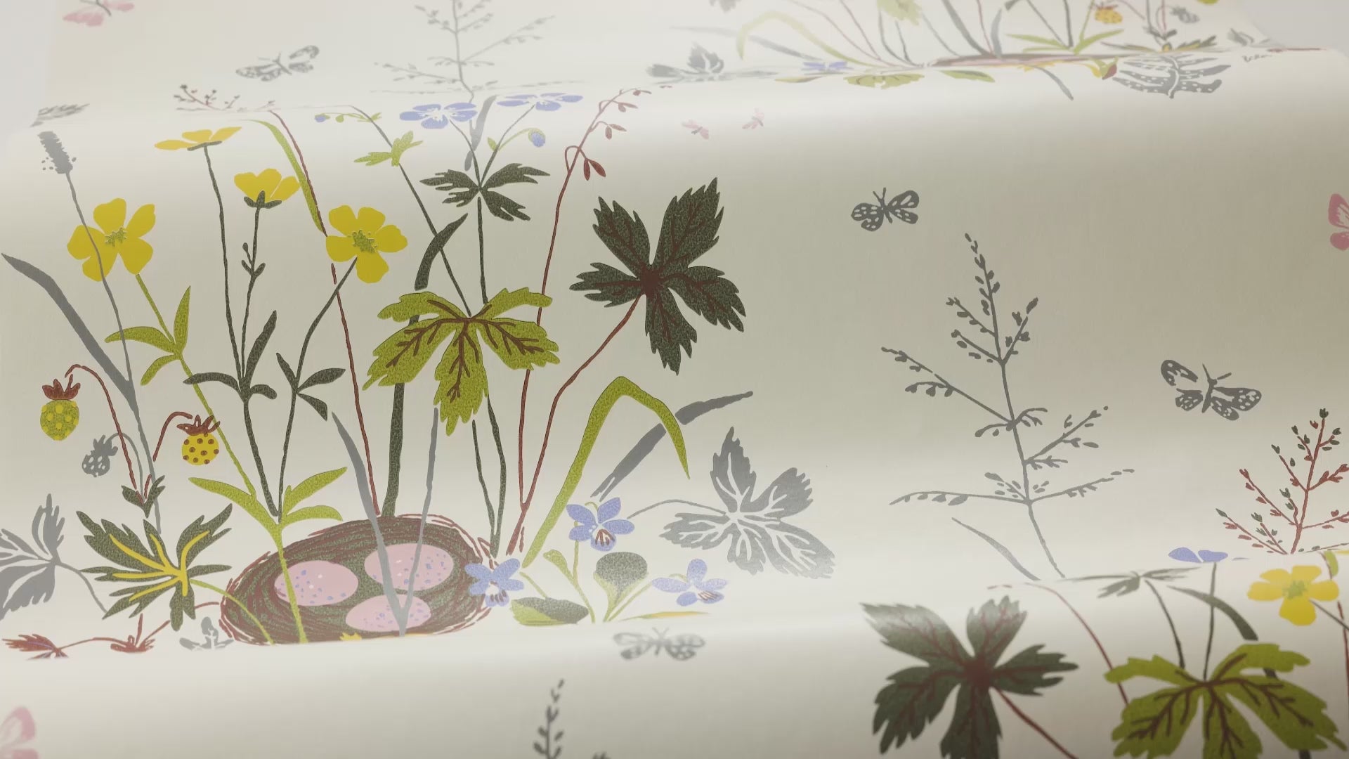 Behang met een bloemenpatroon FAGELBO crème met bruin