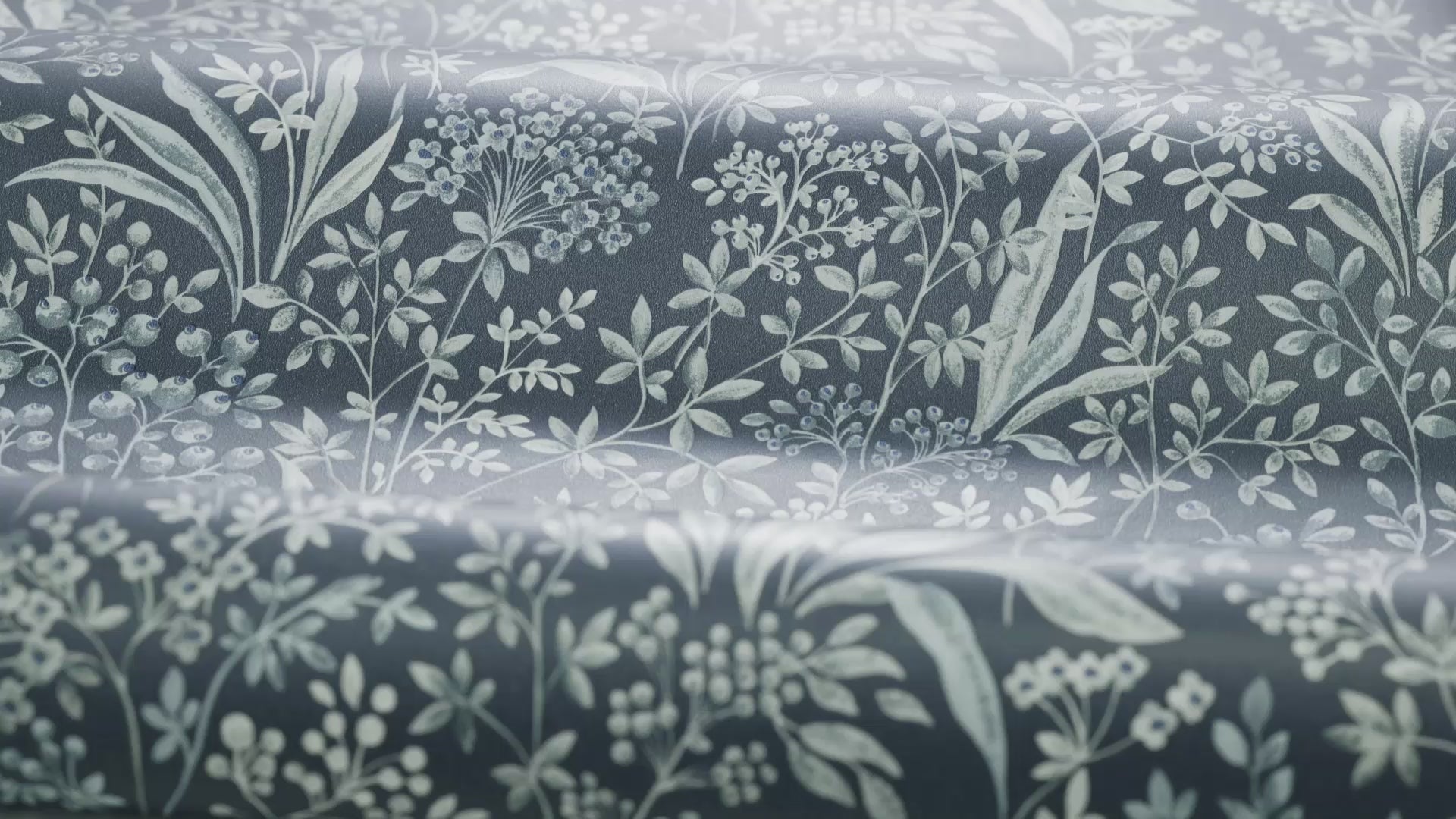 Vliesbehang van papier met plantaal patroon NOCTURNE donkerblauw