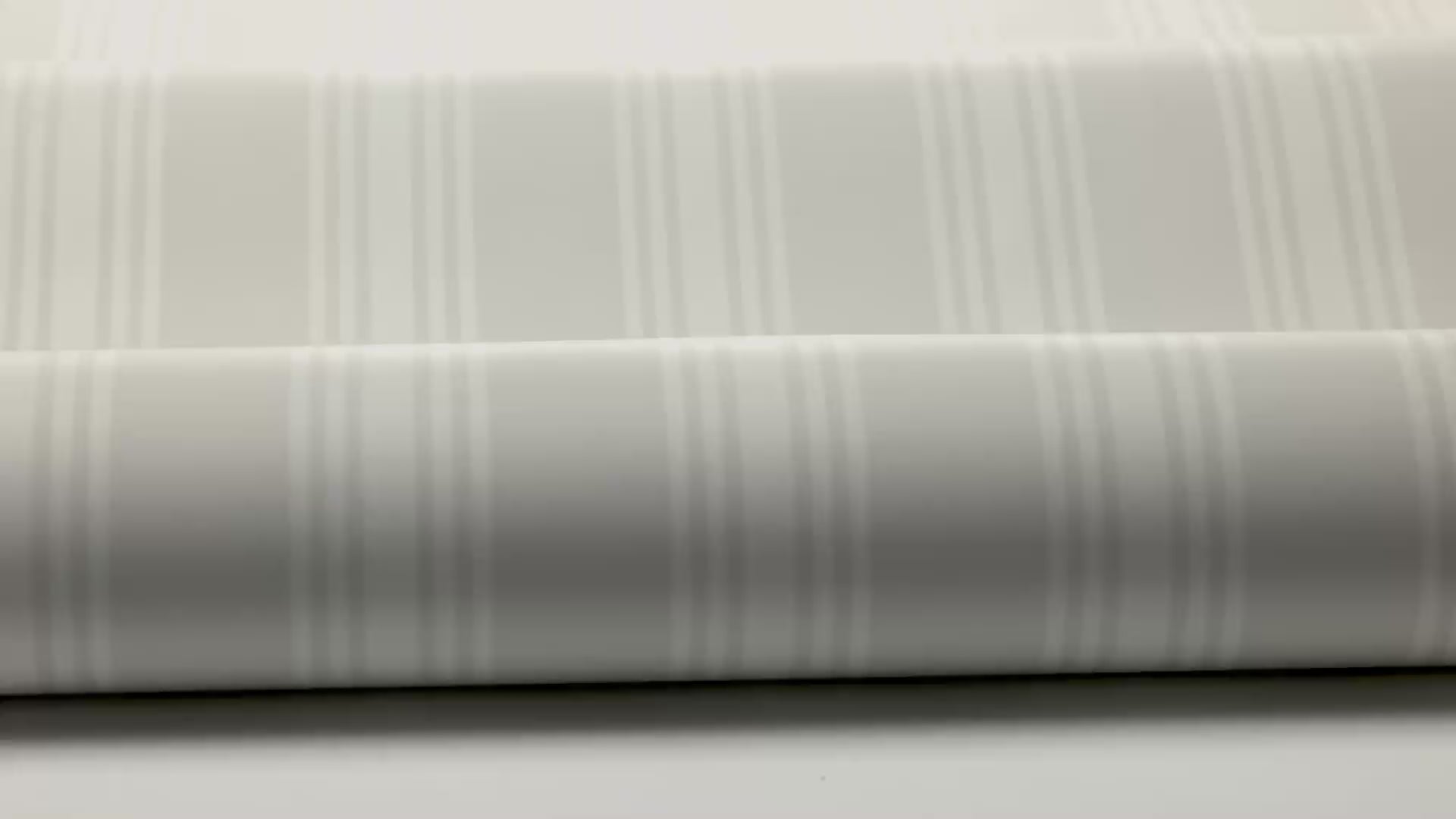 Gestreepte behang GUNNEBO lichtroze met wit