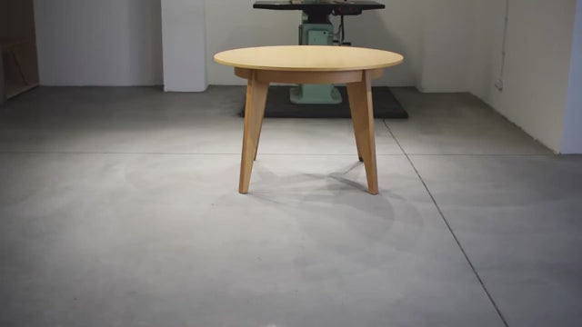 Runder ausziehbarer Tisch SENALES aus Eichenholz