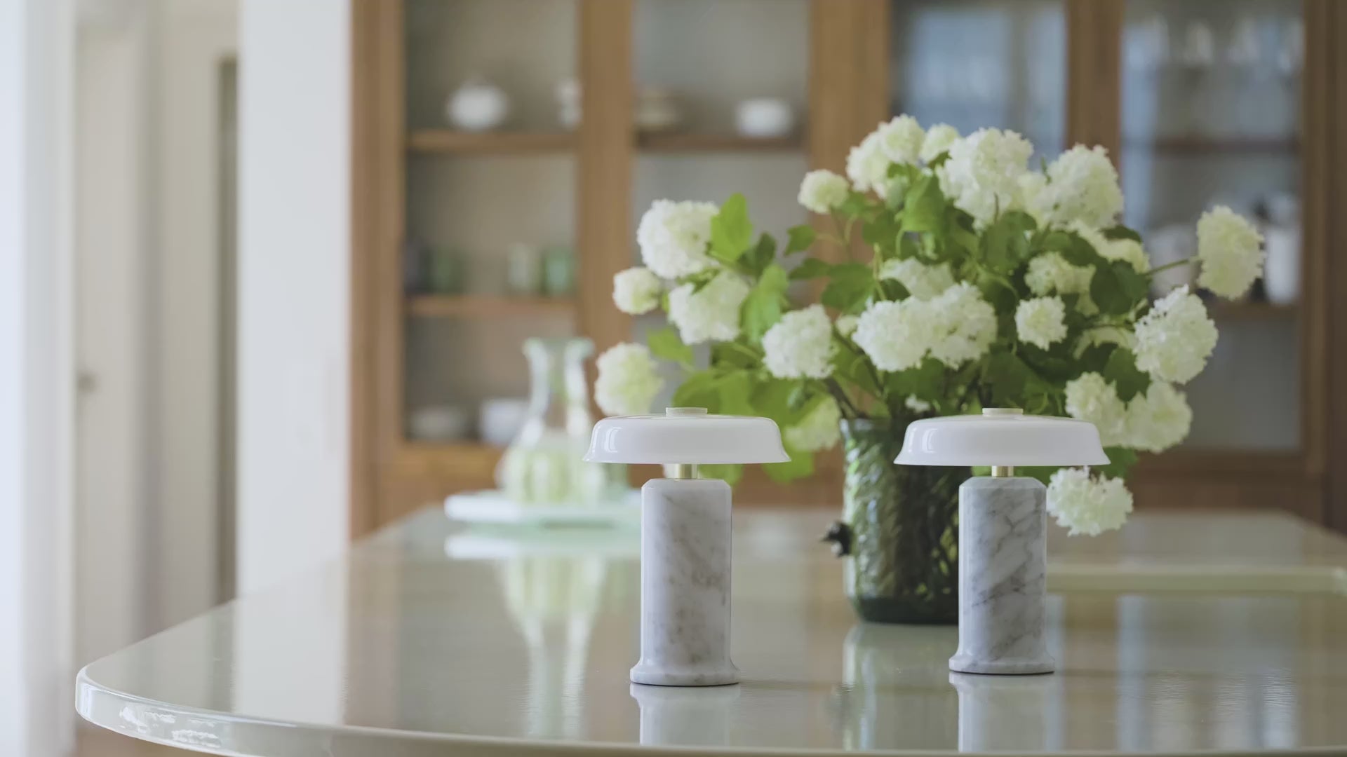 Tragbare Lampe TRIP NO. 2 grüner Marmor mit bernsteinfarbenem Glas