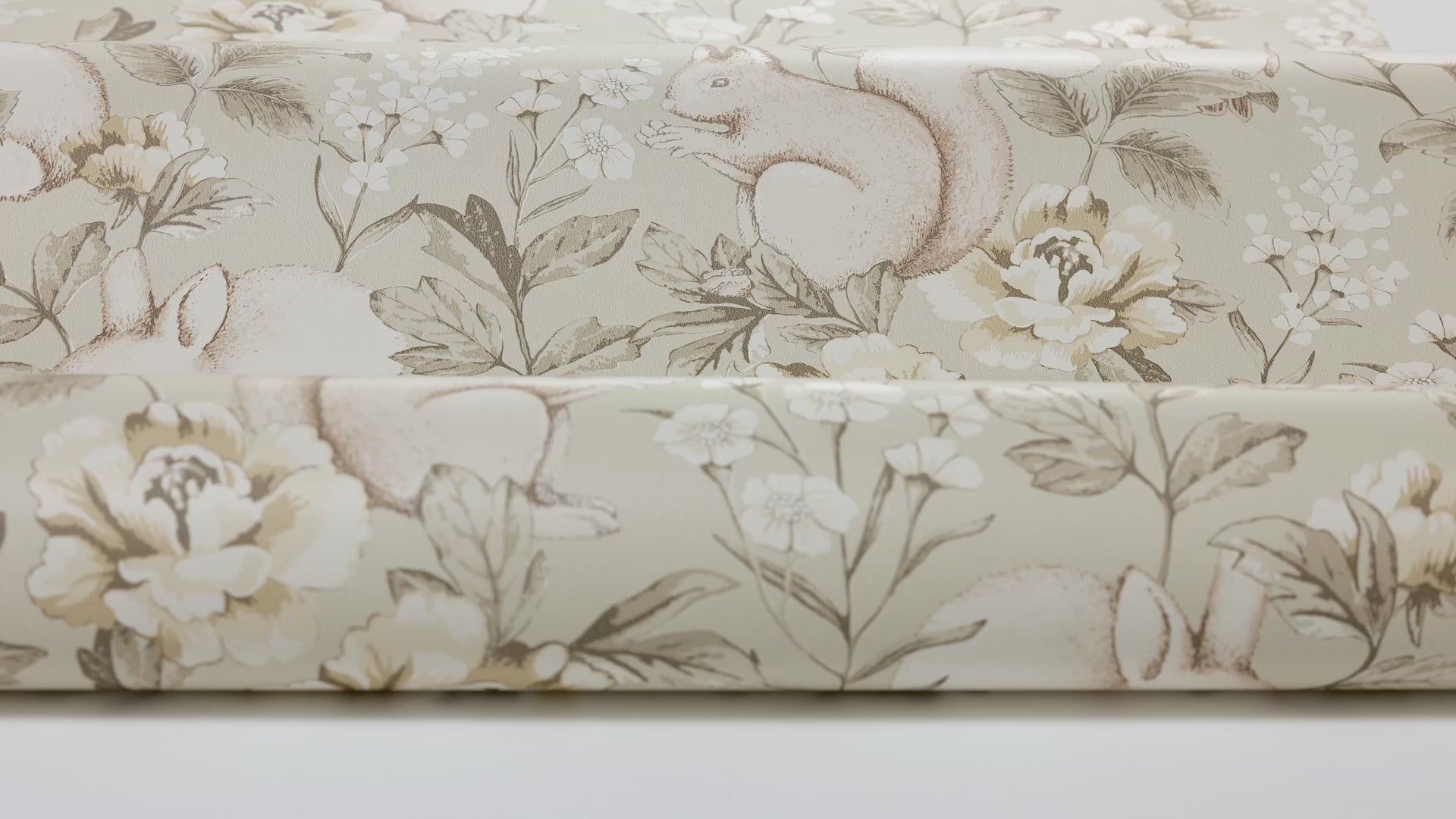 Children's wallpaper with a plant and animal motif MAGIC FOREST beige