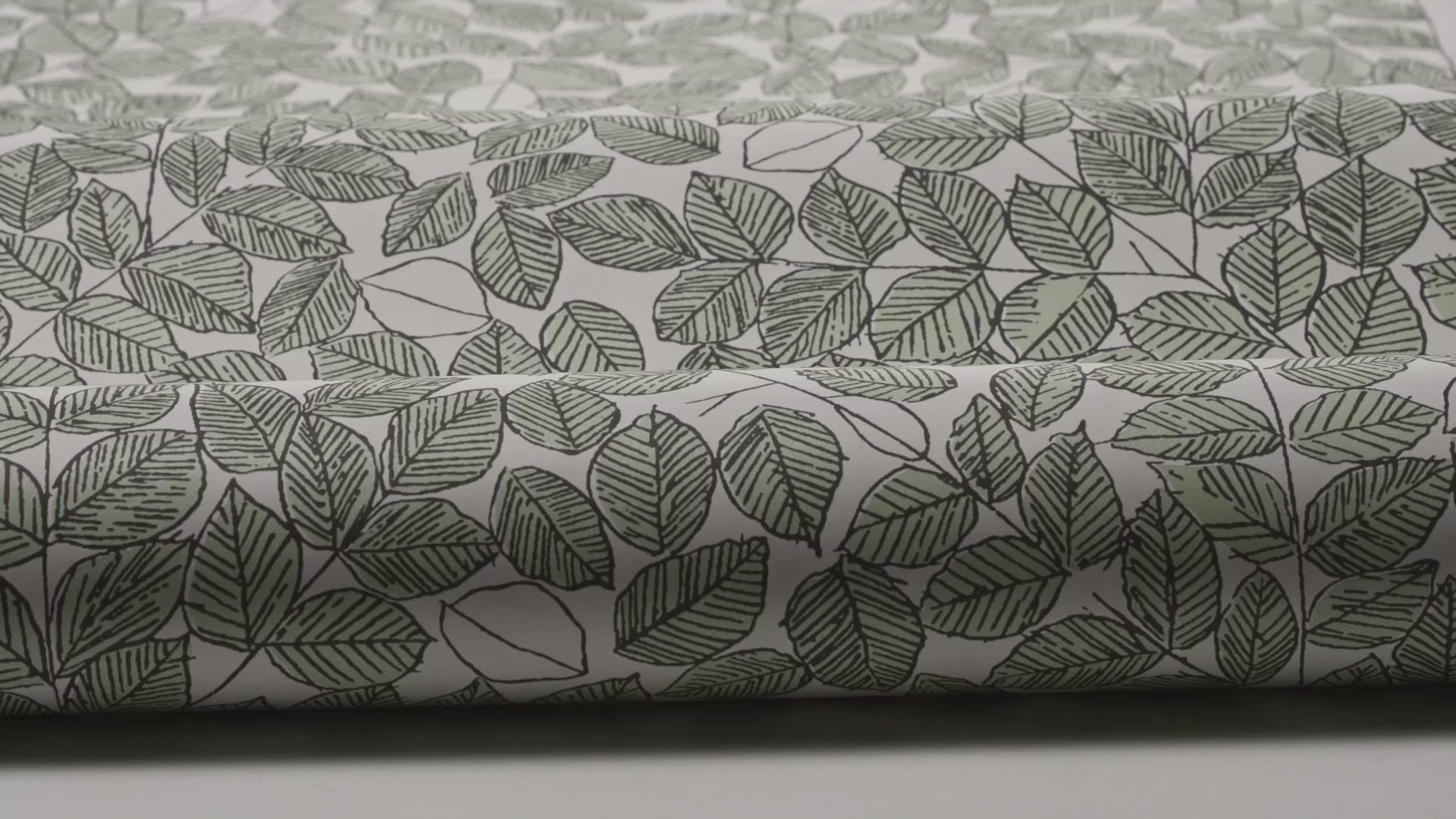 ROMANS Green Leaf Pattern Wallpaper