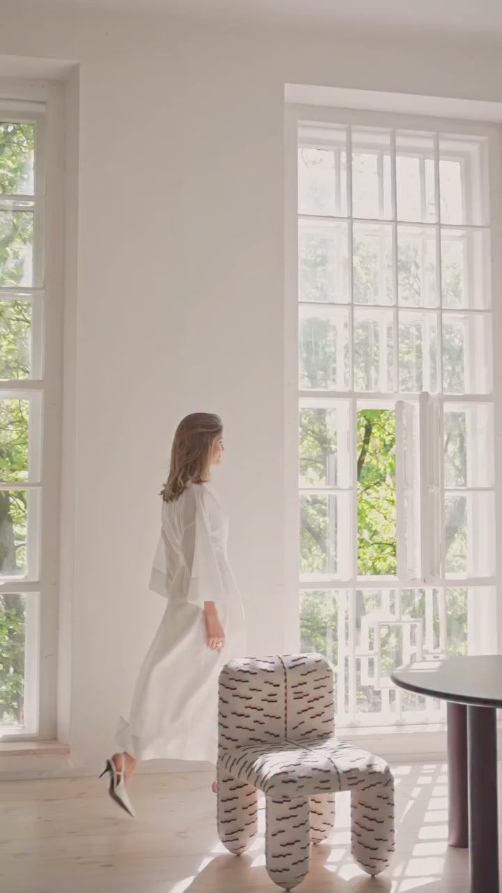 Stoel HELLO zandbeige met bruine patroon