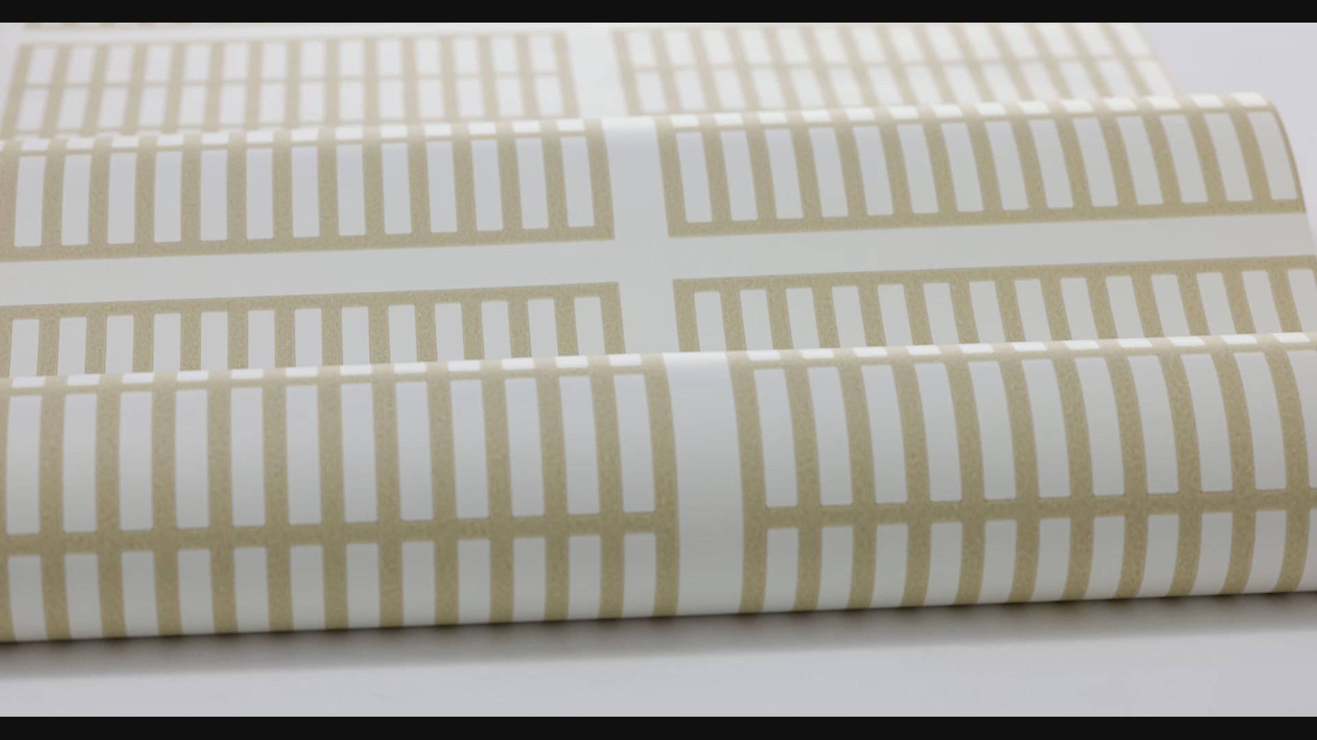 Tapete mit geometrischem Muster ALVAR AALTO 14/6 beige mit Weiß