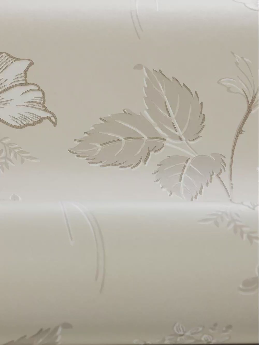 Tapete mit pflanzlichem Blumenmotiv VALBORG sandfarben