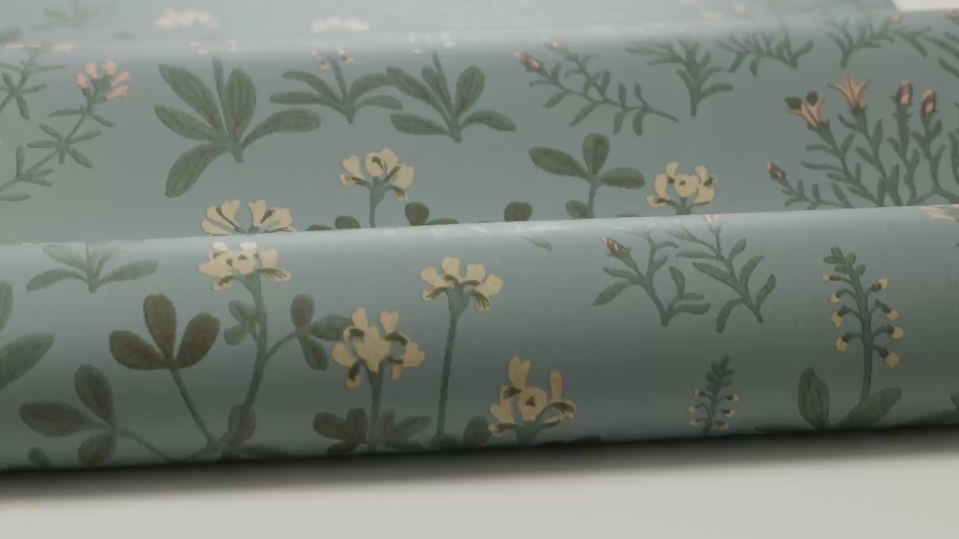 NORAS ANG Floral Pattern Wallpaper in Muted Blue with Yellow