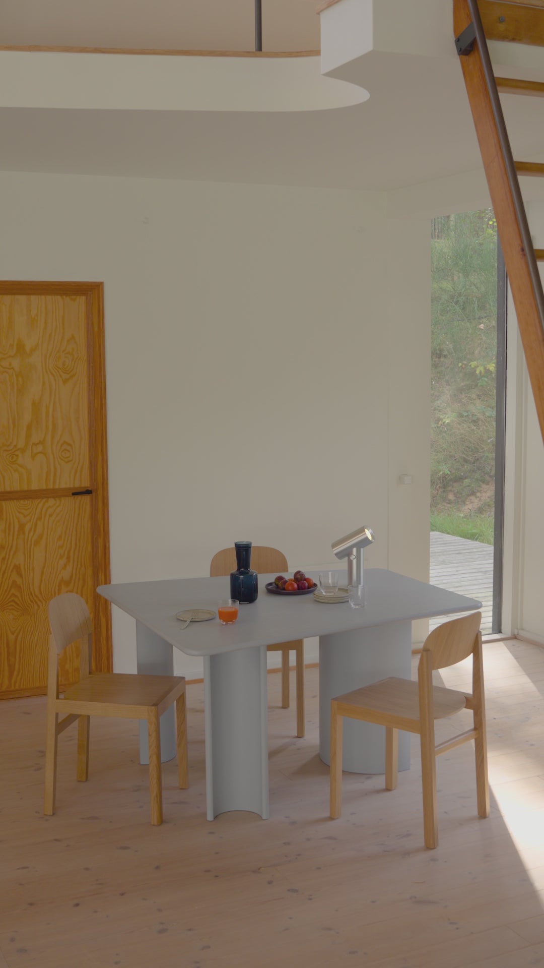 VISU Chair in Oak Veneer