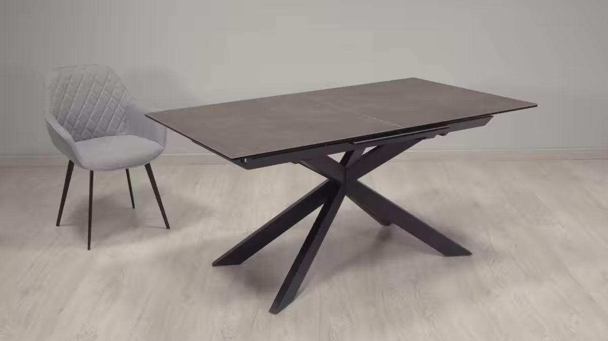 Ausziehbarer Tisch ATMINDA mit Glasplatte und weißem Gestell