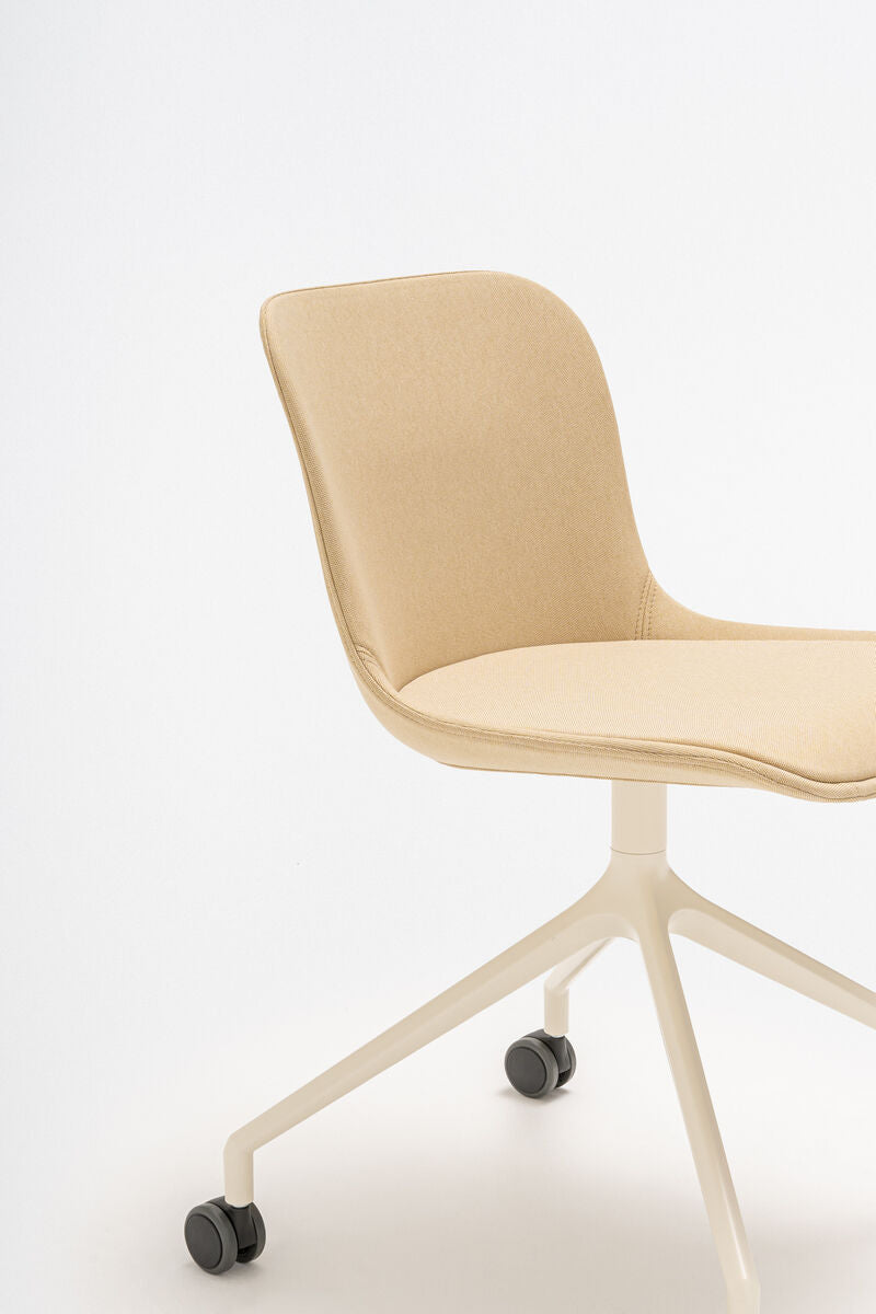 Krzesło obrotowe BALTIC 2 CLASSIC aluminiowa podstawa - kolor do wyboru [Milena] MDD    Eye on Design