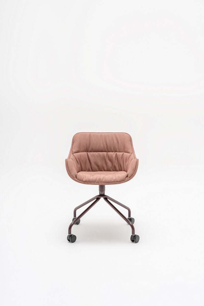Krzesło obrotowe BALTIC SOFT DUO z metalową podstawą  z kółkami do miękkiej powierzchni- kolor do wyboru [Milena] MDD    Eye on Design