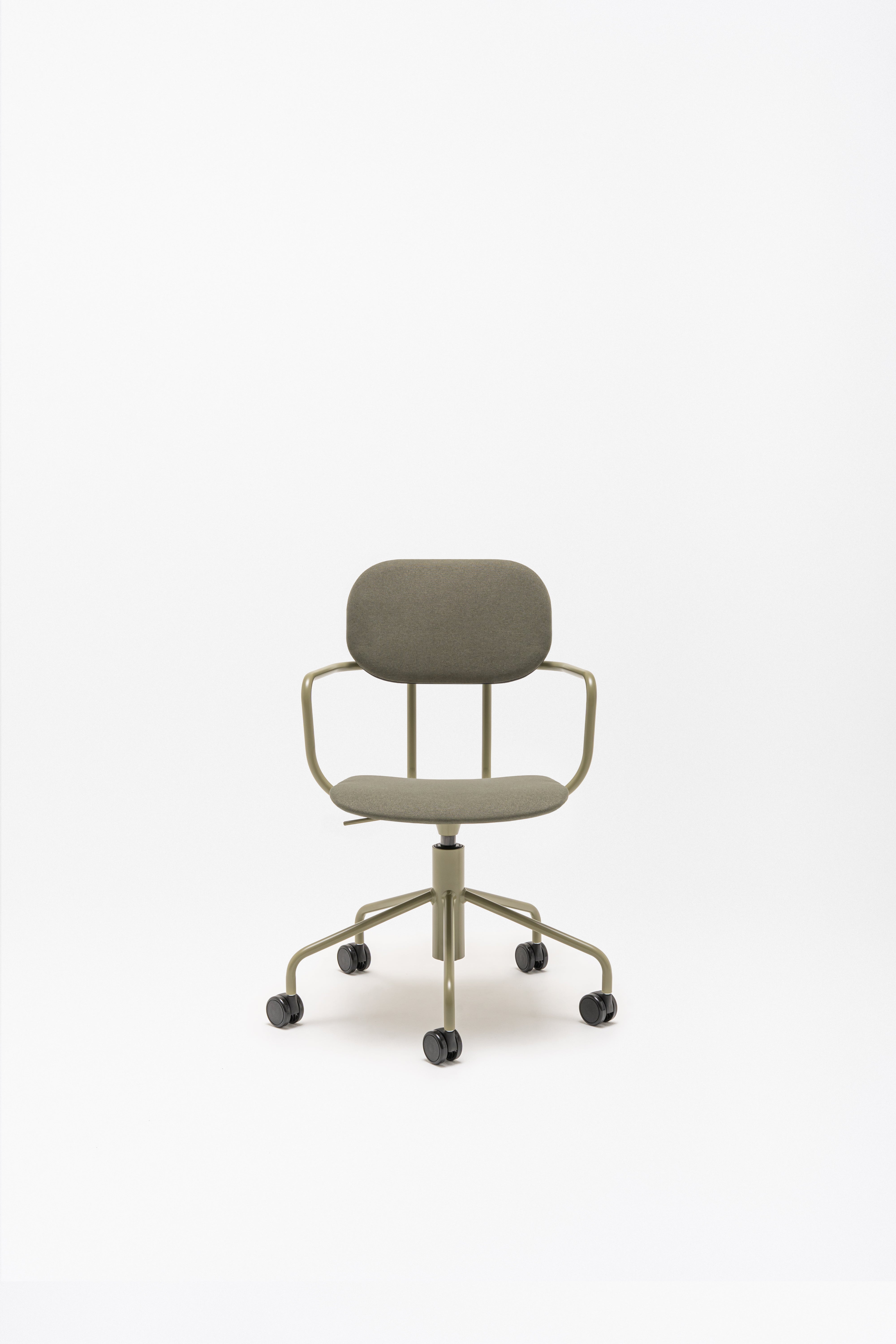 Bureau stoel met verstelbare basis NEW SCHOOL, gestoffeerd met wielen voor zachte oppervlakken
