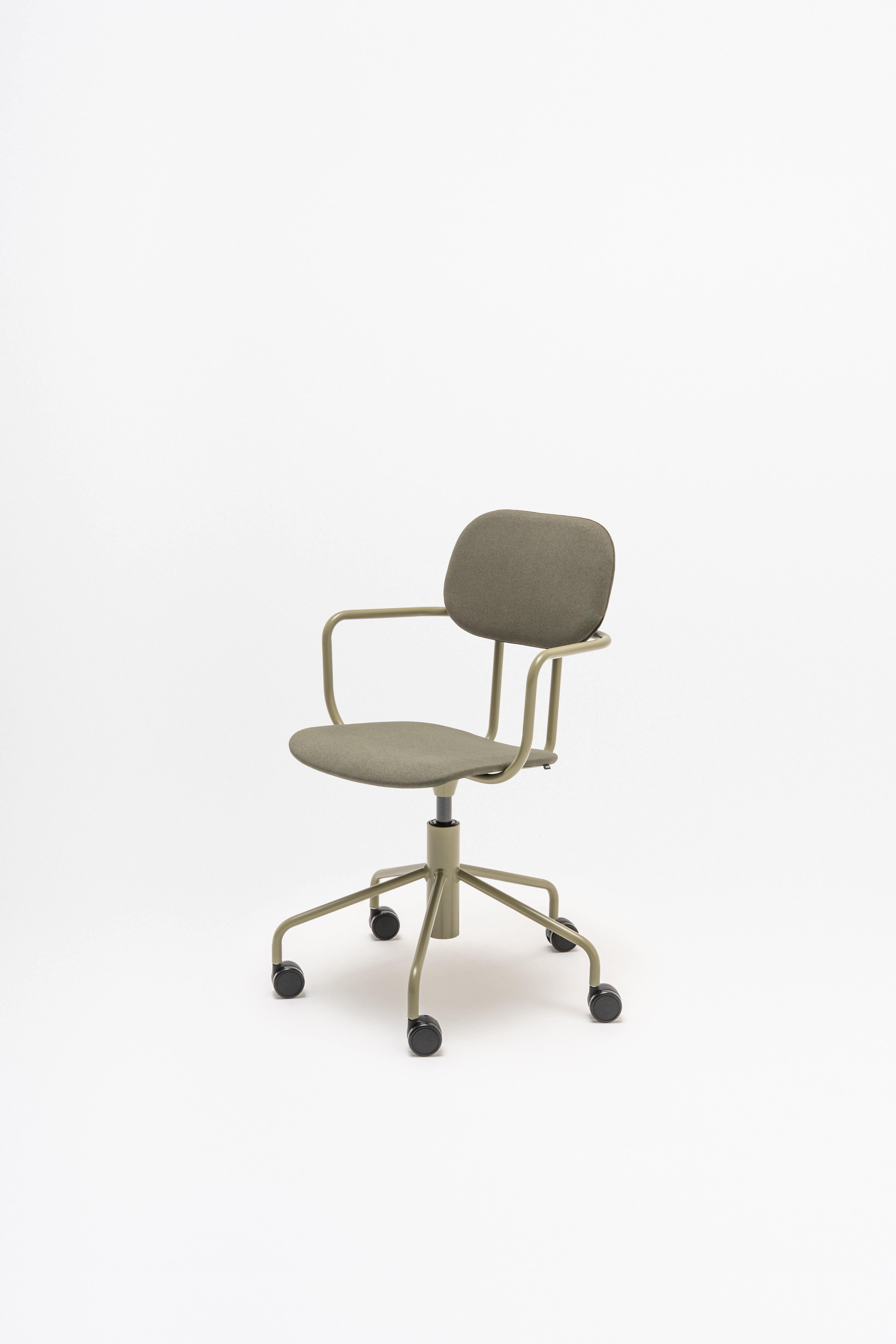 Bureau stoel met verstelbare basis NEW SCHOOL, gestoffeerd met wielen voor zachte oppervlakken