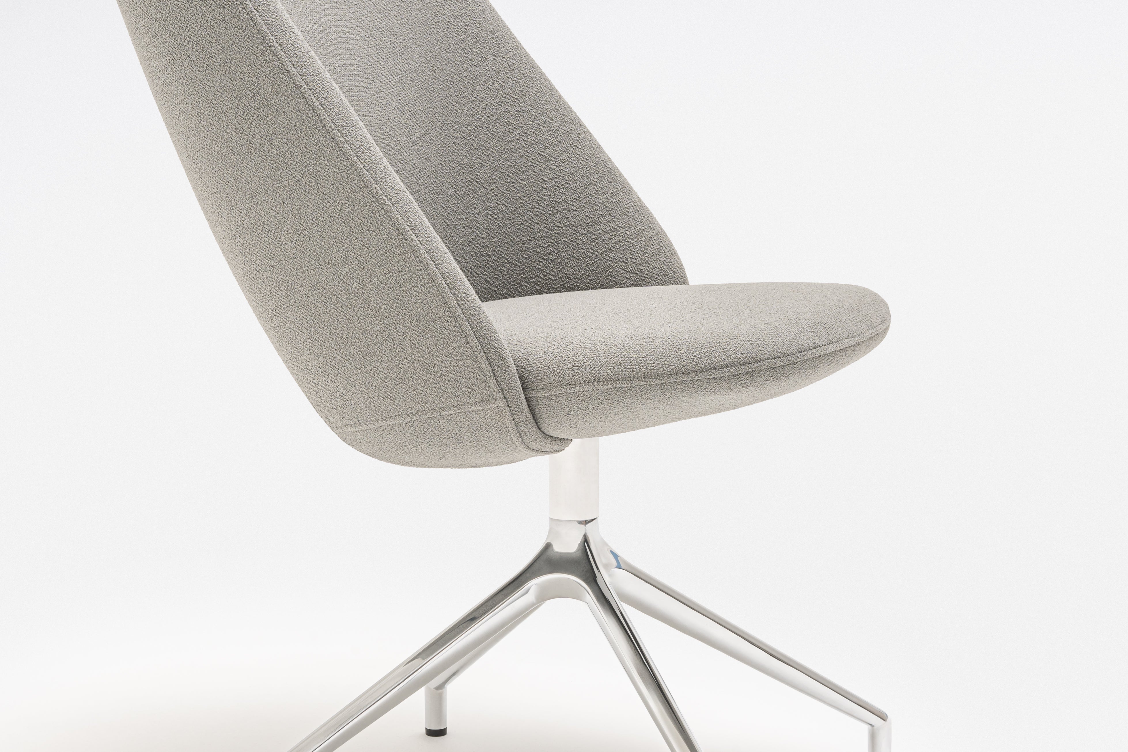 Fotel z wysokim oparciem PARALEL aluminium polerowane