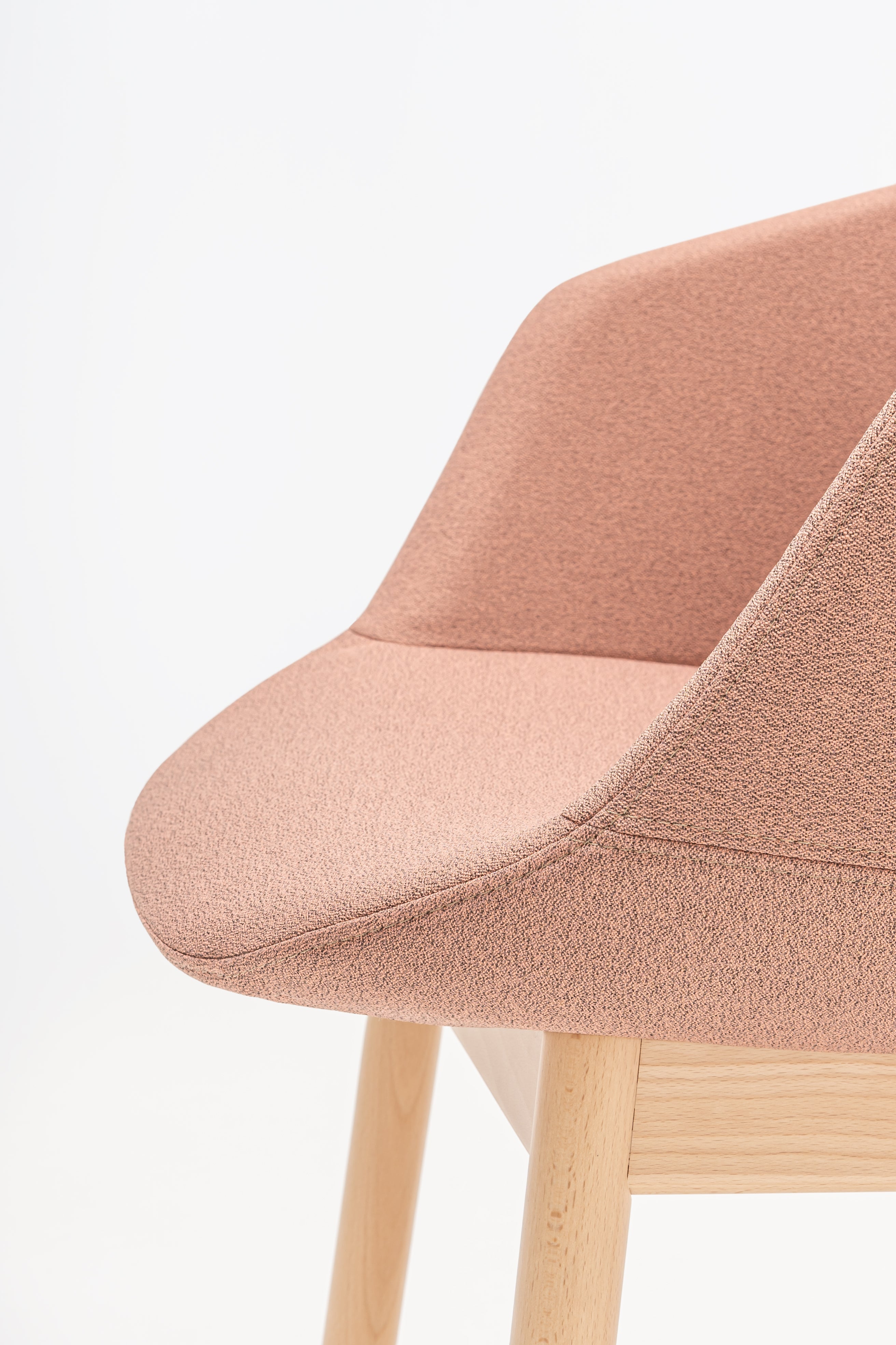 Stuhl Ultra -Holzbasis