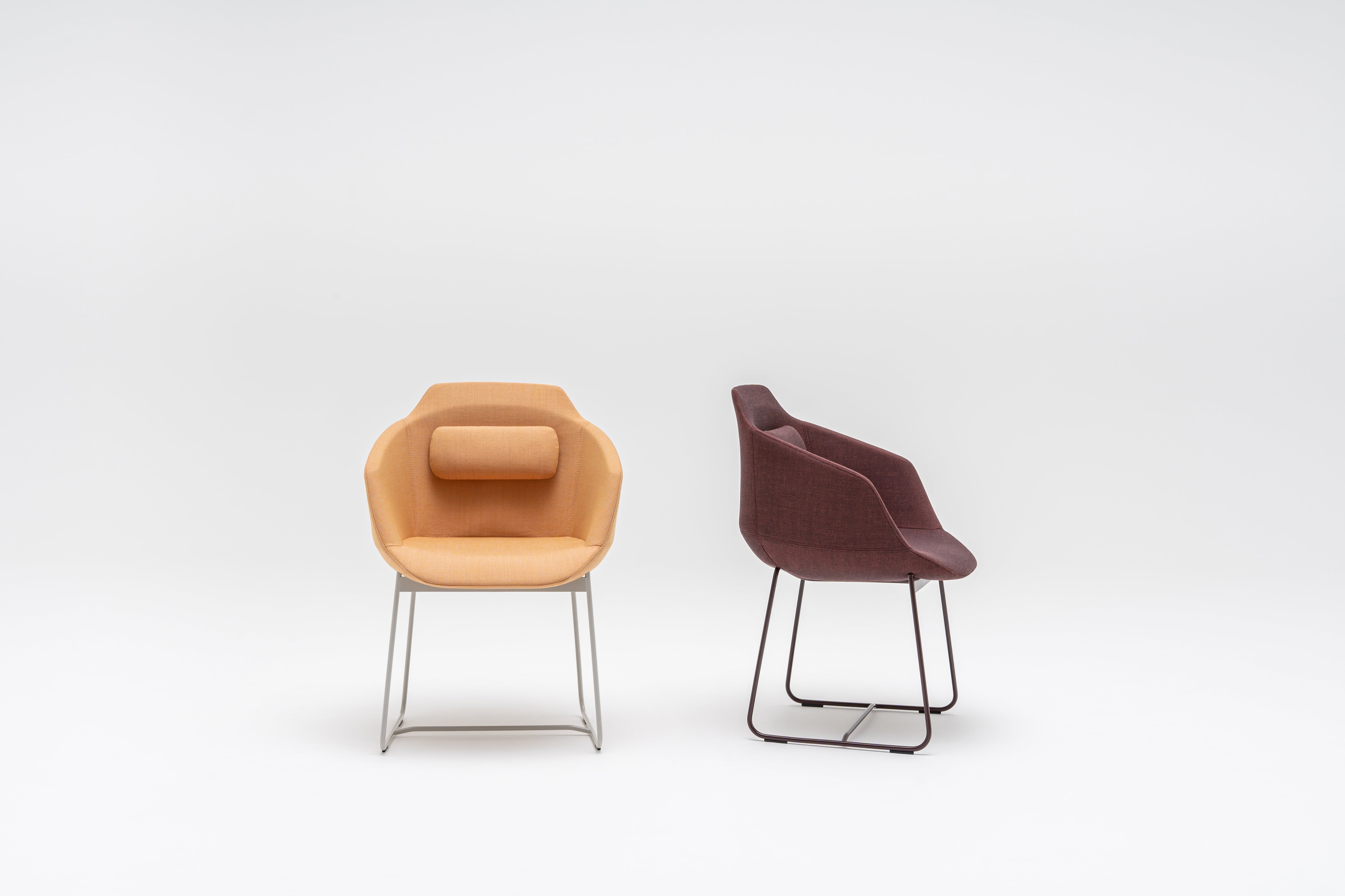 Krzesło ULTRA podstawa płoza ze stopkami na powierzchnię miękką