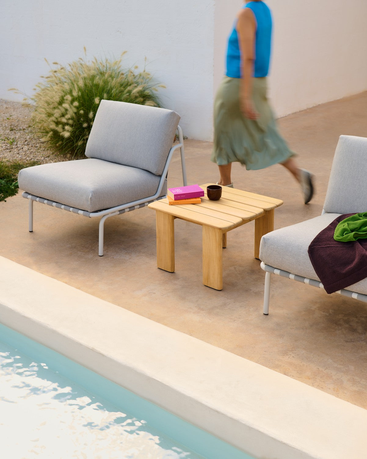 Buitenfauteuil SETTLE grijs met groene basis