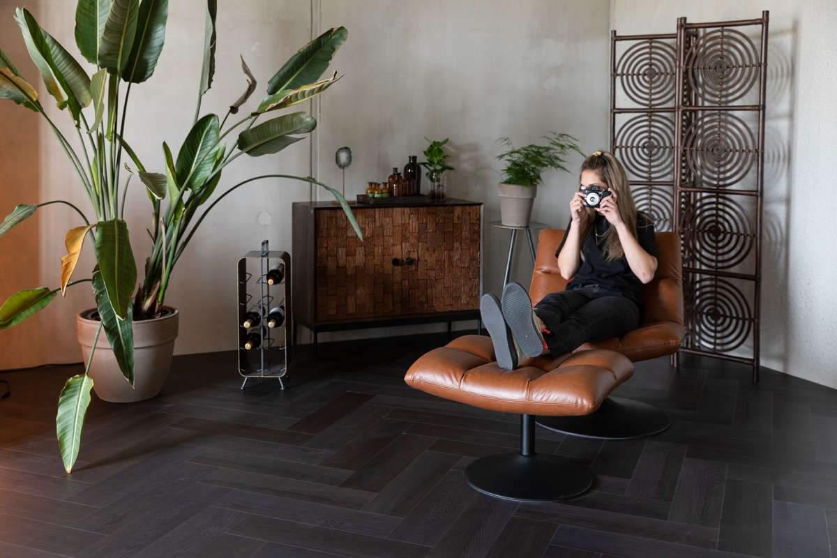 Stołek BAR VINTAGE brązowy Dutchbone    Eye on Design