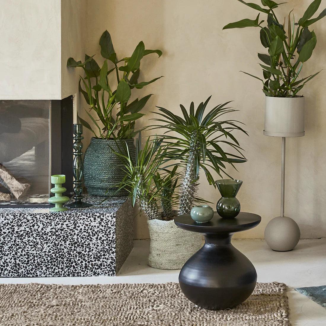 Stolik TUMMY czarny Urban Nature Culture    Eye on Design