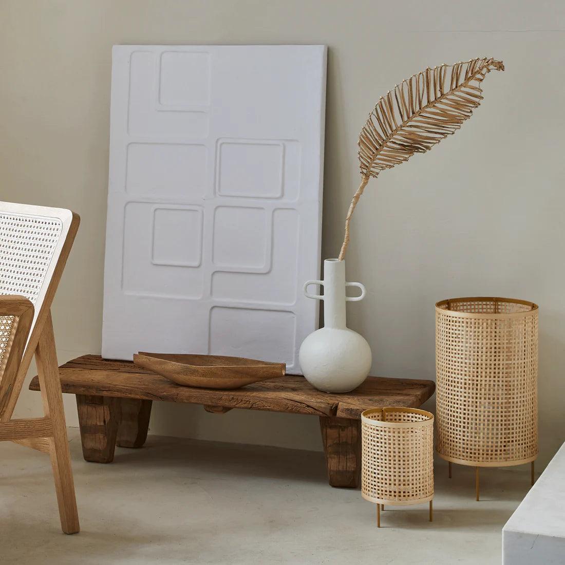 Stolik UNC z drewna z recyclingu Urban Nature Culture    Eye on Design