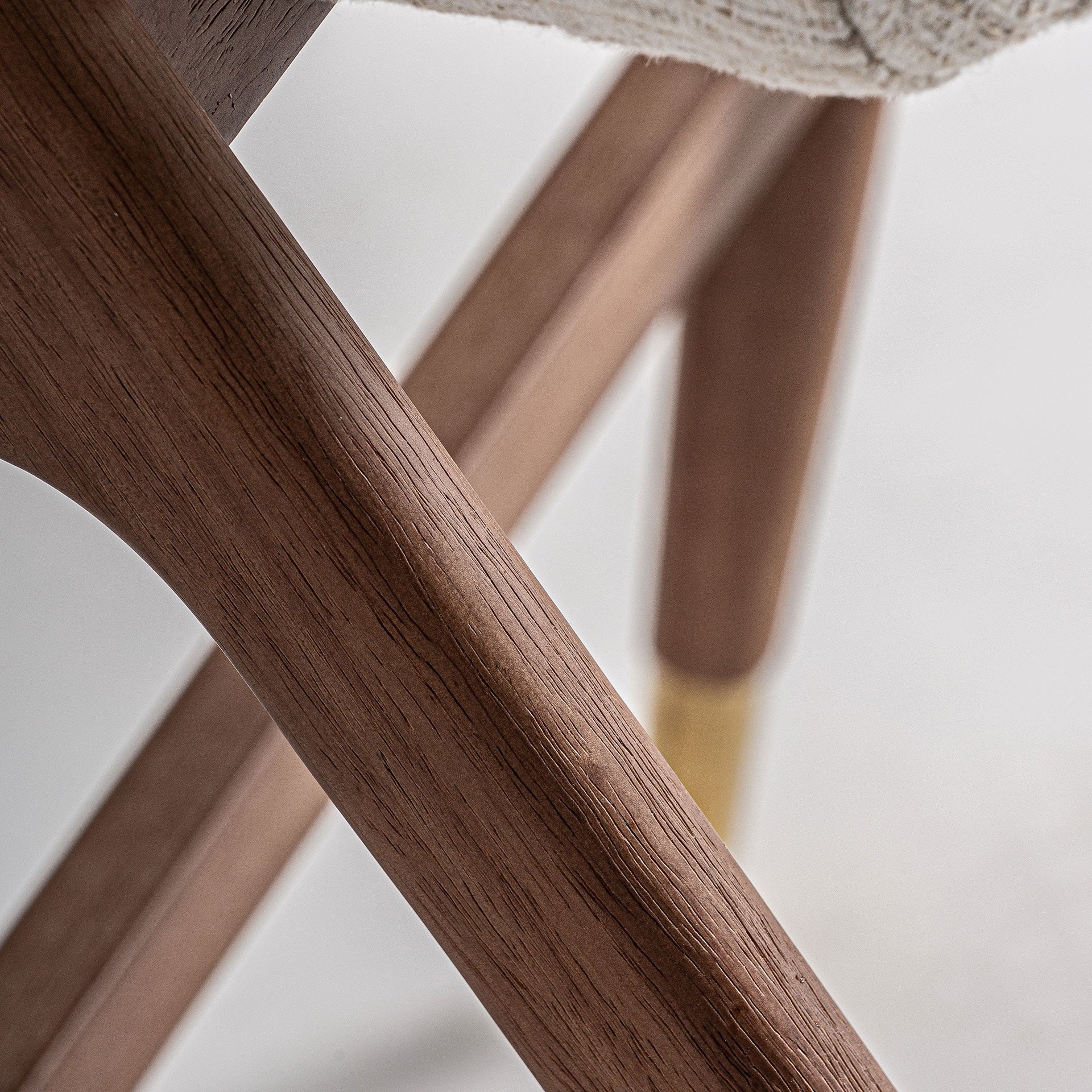 Barkruk DOUZE beige met rubberen basis