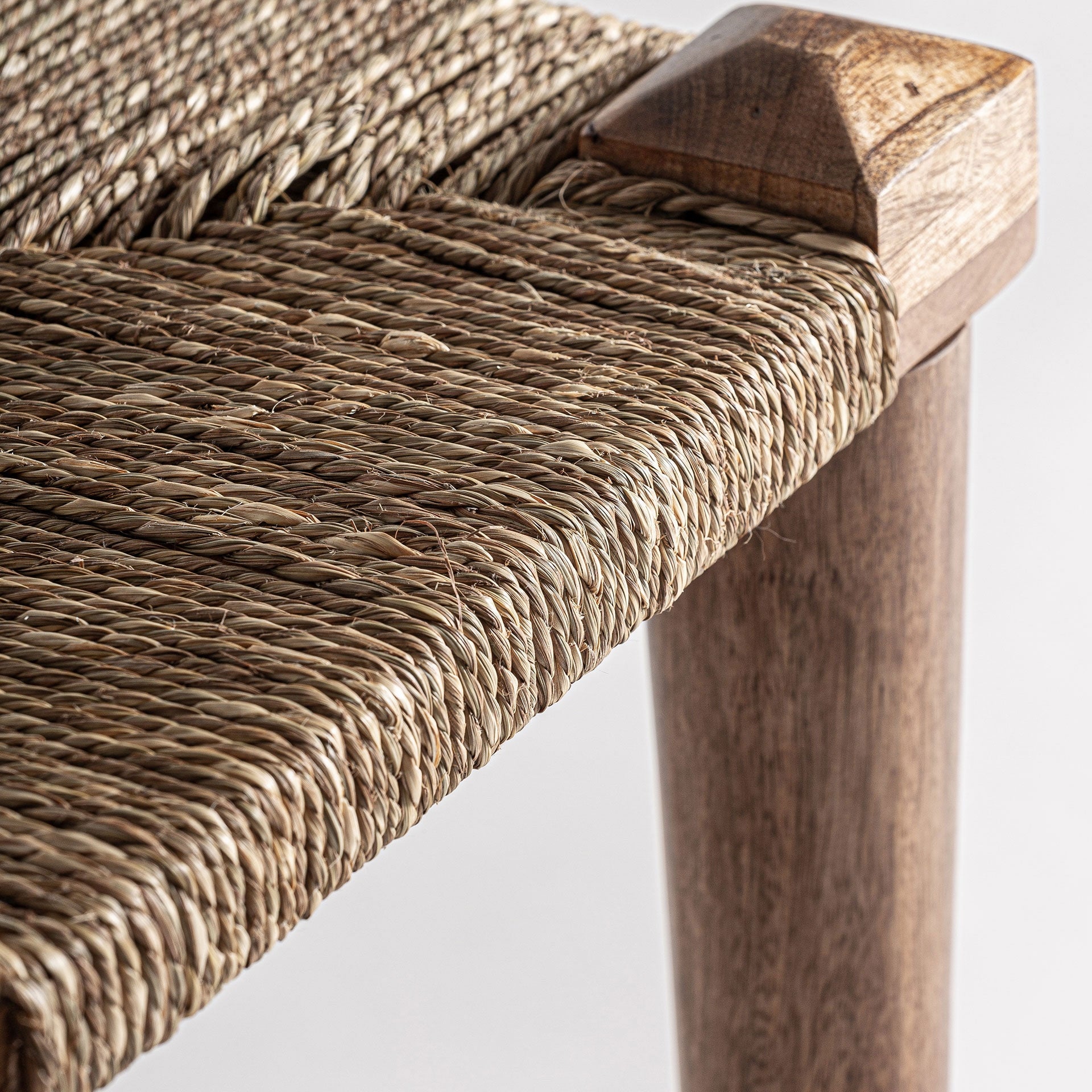 Houten KAAJI kruk met jute zitting