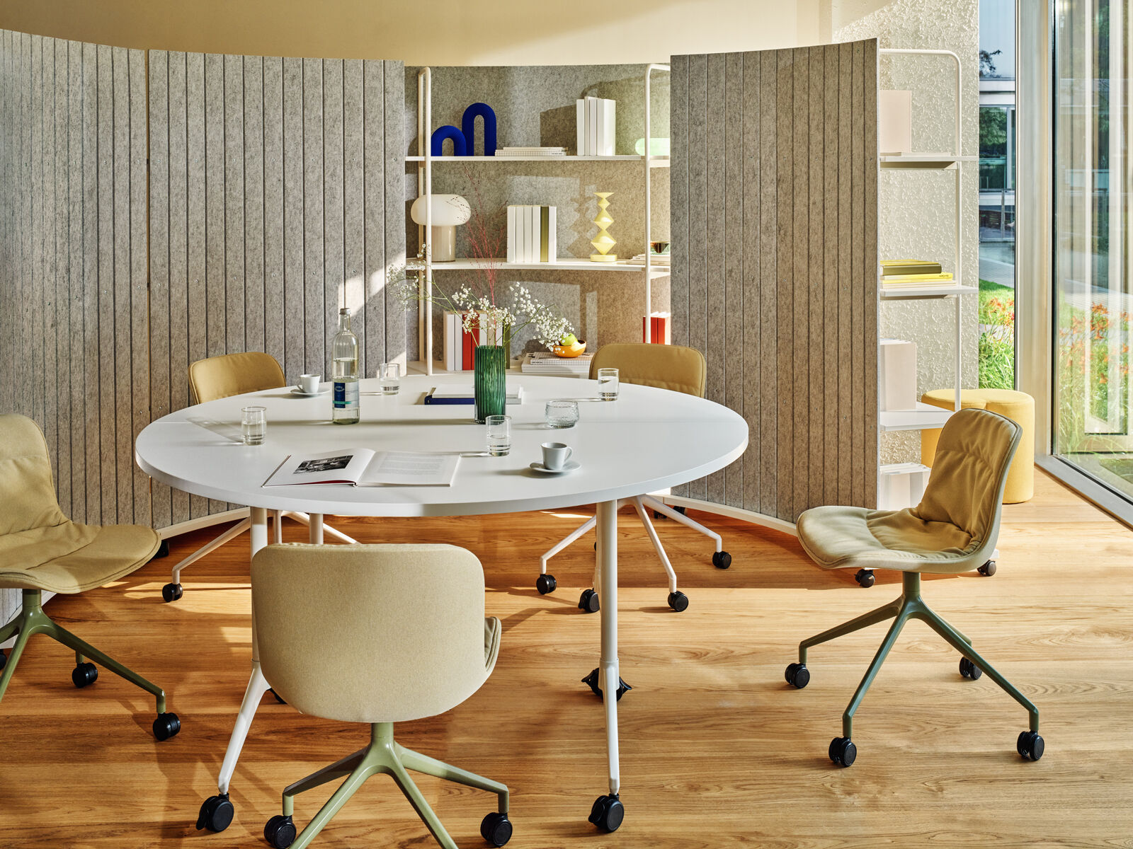 Stalen rek TANCA achterkant van vilt