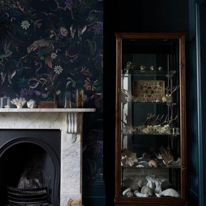 Tapeta Enchanted Garden Toxic Wallcolors    Eye on Design