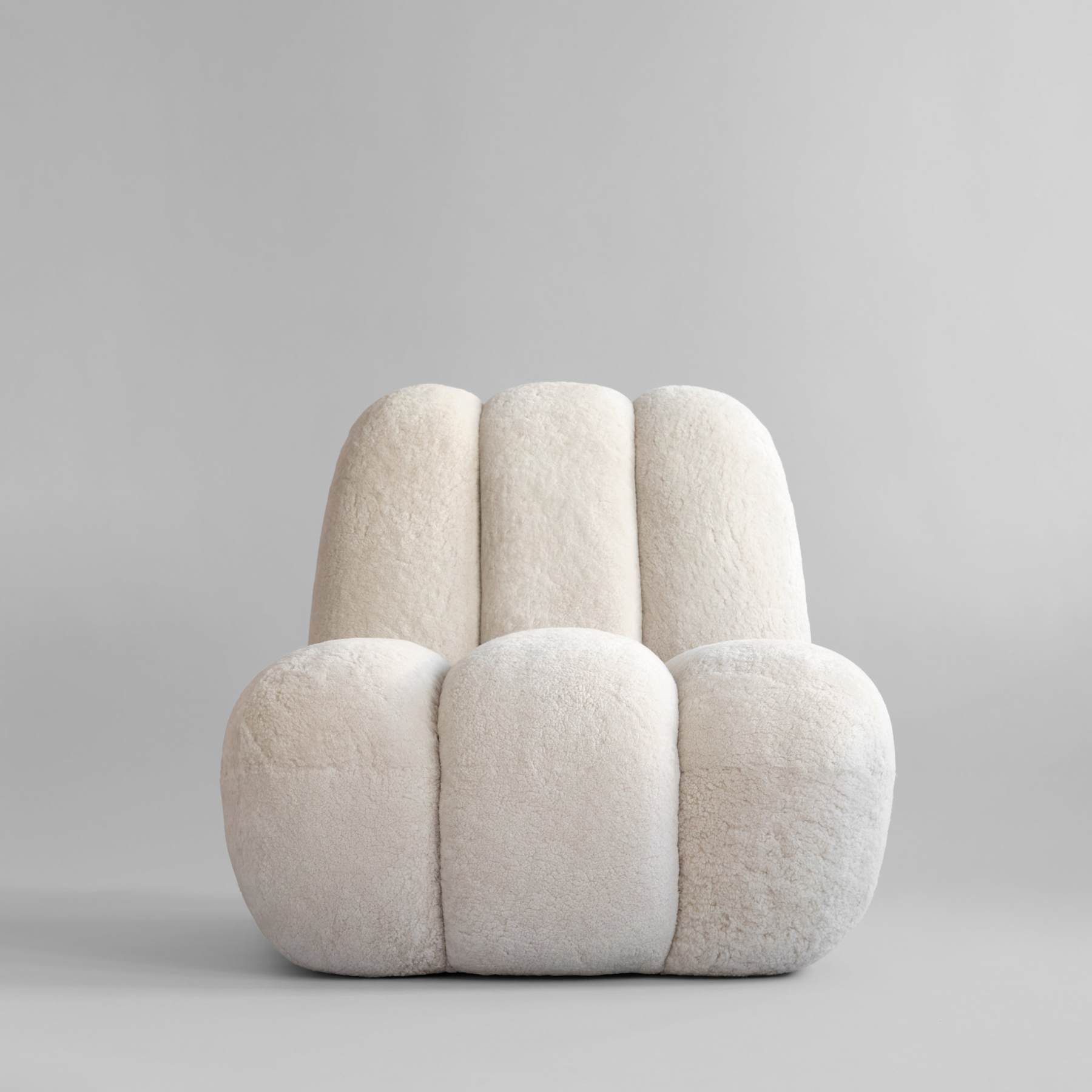 Sheepskin TOE cream fabric armchair