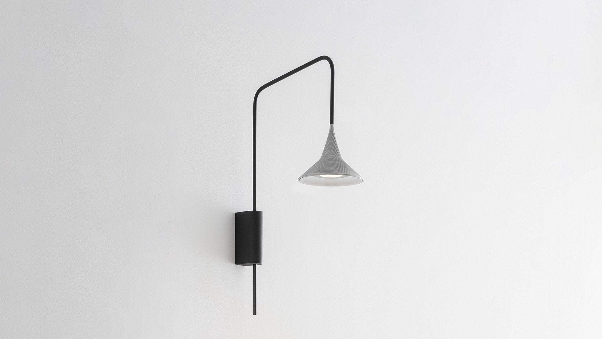 Buitenwandlamp UNTERLINDEN aluminium