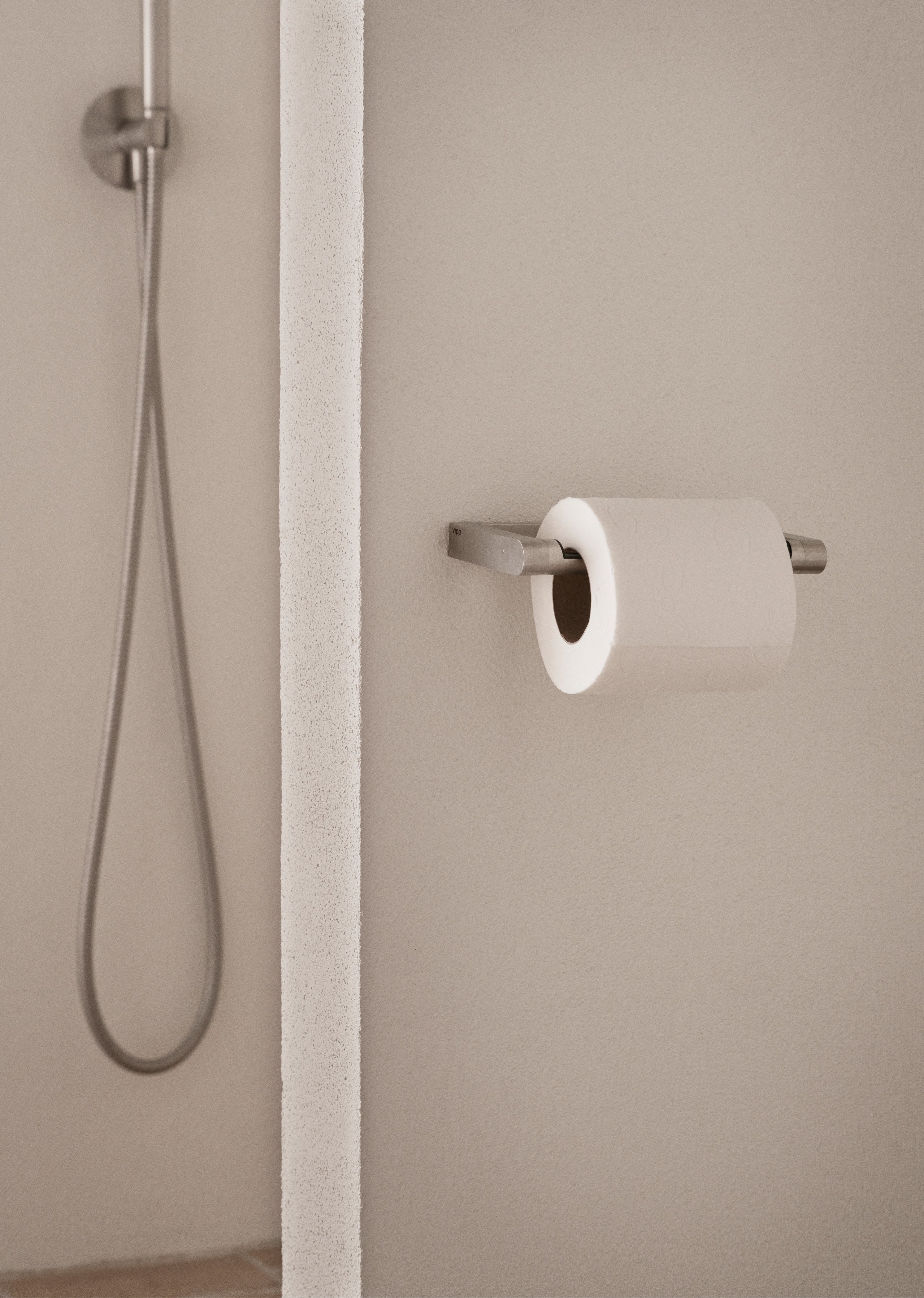 VIPP stalen toiletpapierhouder met zwart