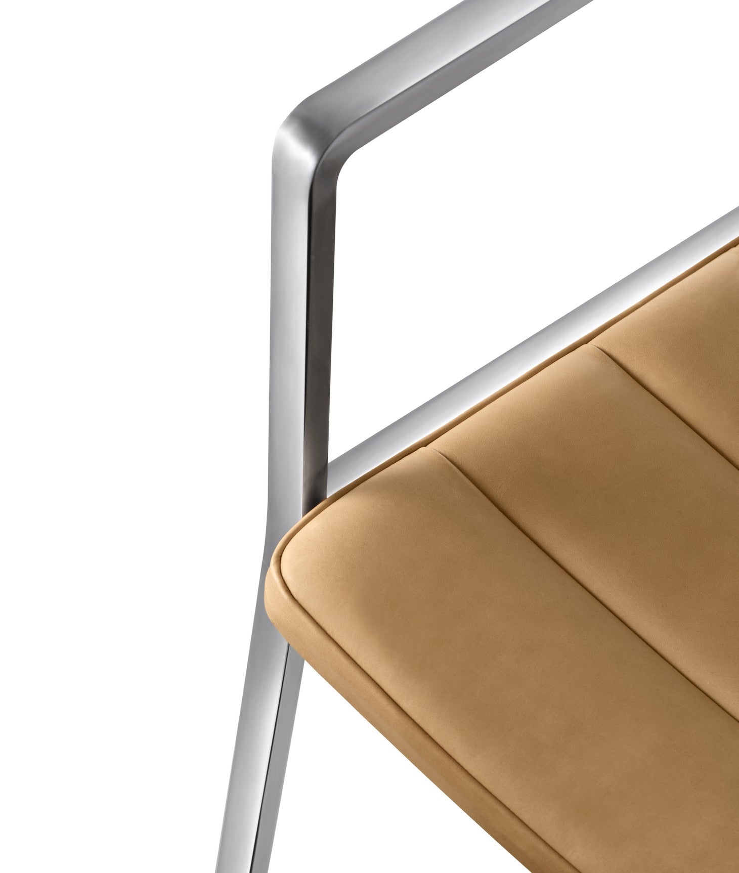 Stoel 451 karamel leer met metalen basis