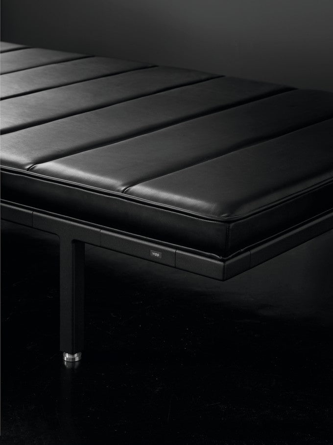 Ligbed 461 zwarte leer