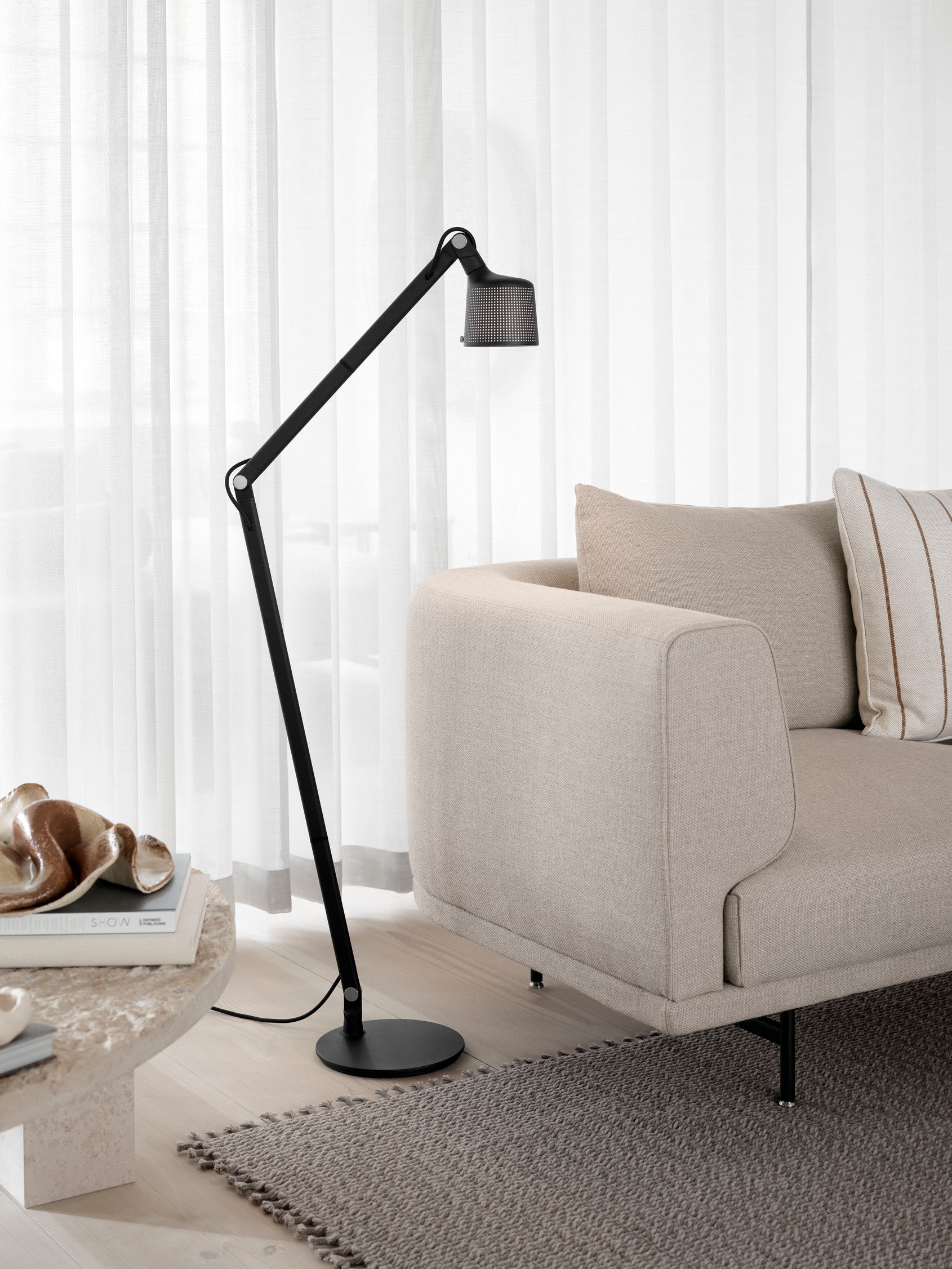 Floor lamp 525 black metal