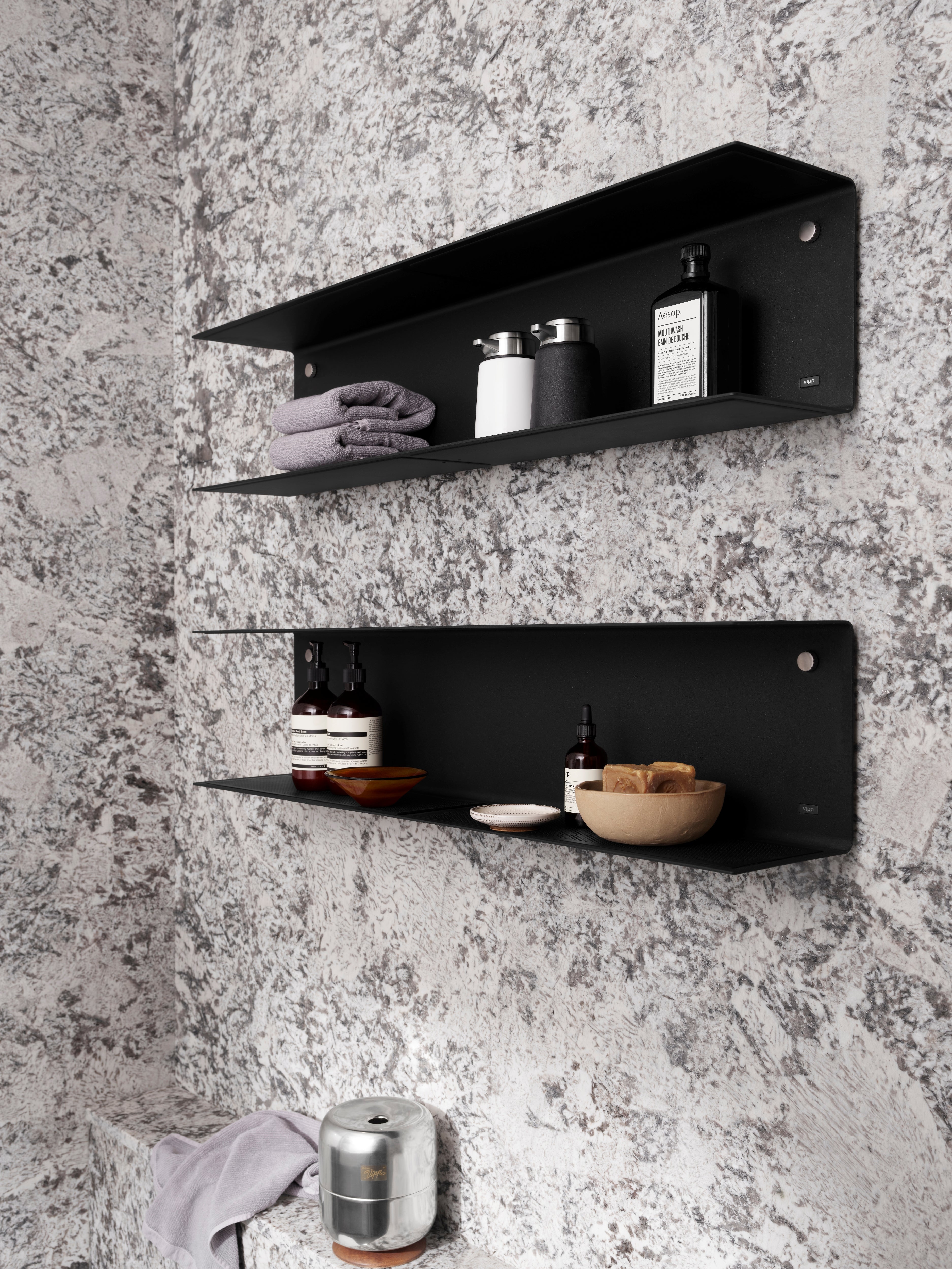 Hanging Shelf VIPP Black