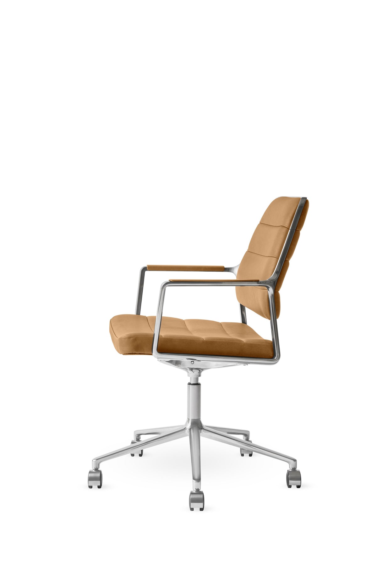 Bureau stoel 455+ in karamelkleurig leer met een metalen basis