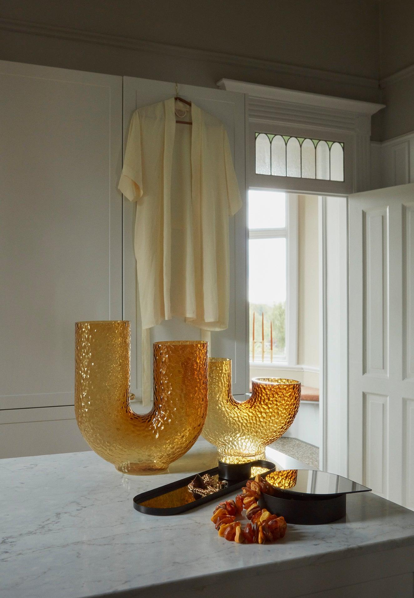 Wazon asymetryczny ARURA pomarańczowy AYTM    Eye on Design