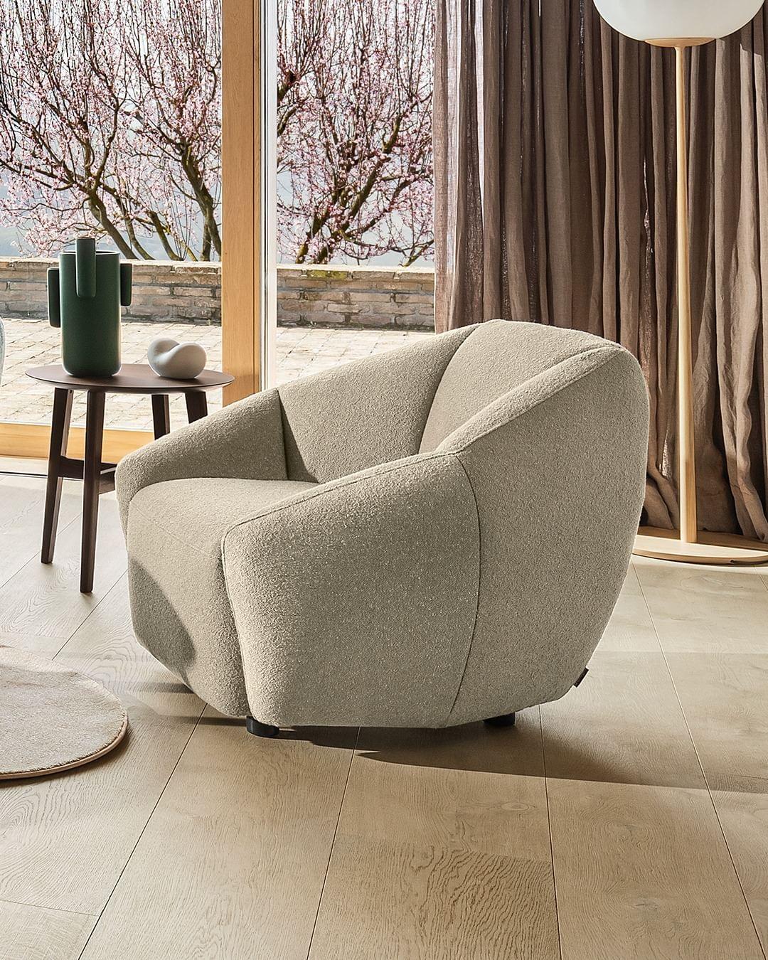 Wazon TUBINI matowy zielony Calligaris    Eye on Design