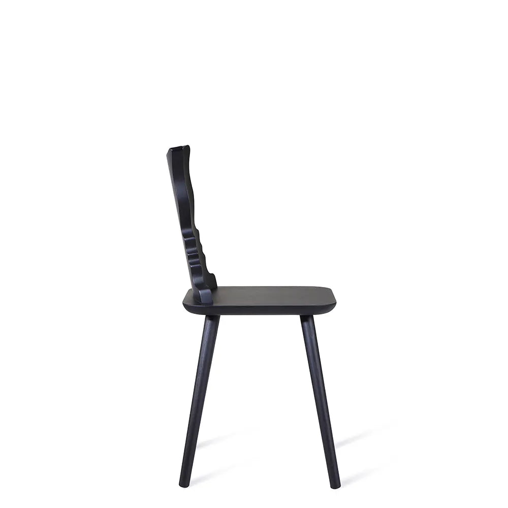 Chair in black