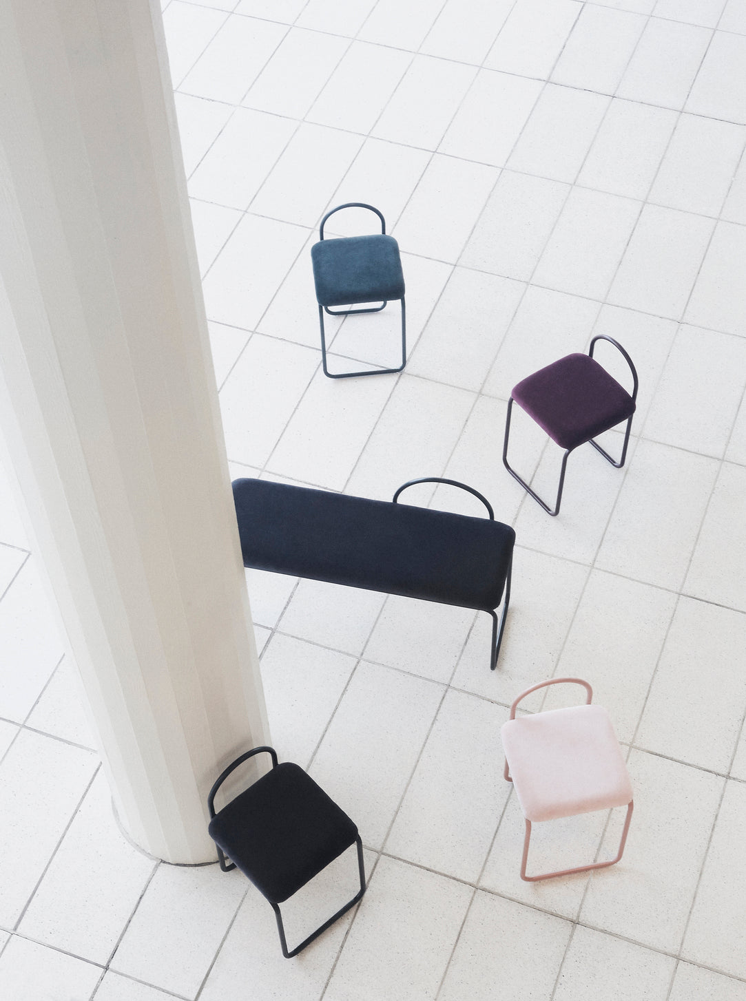 [niedostępne u producenta] Ławka ANGUI z tkaniną boucle zielony AYTM    Eye on Design